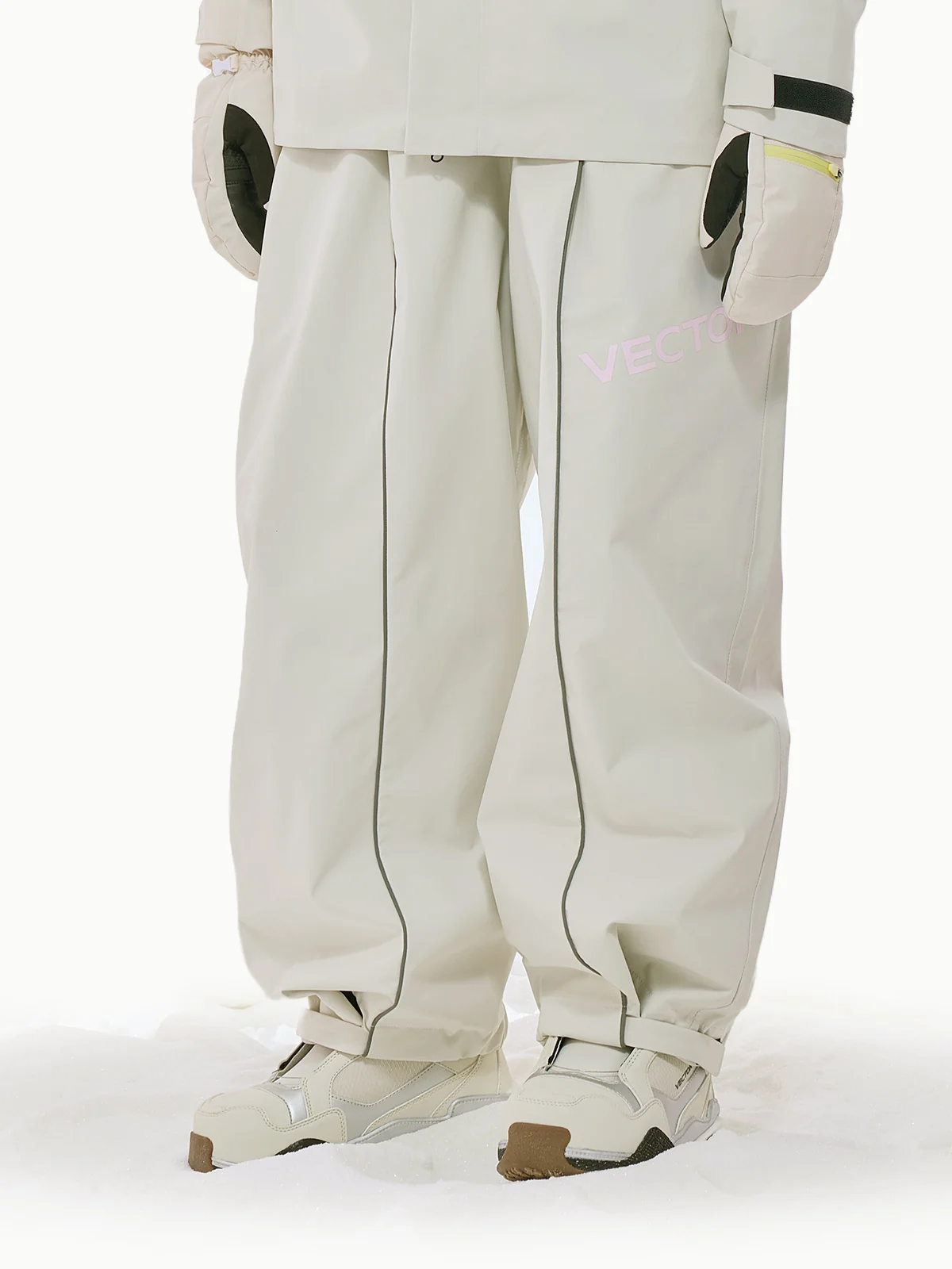 Women's 3L Snowpark Side Bag Pants - Image 3