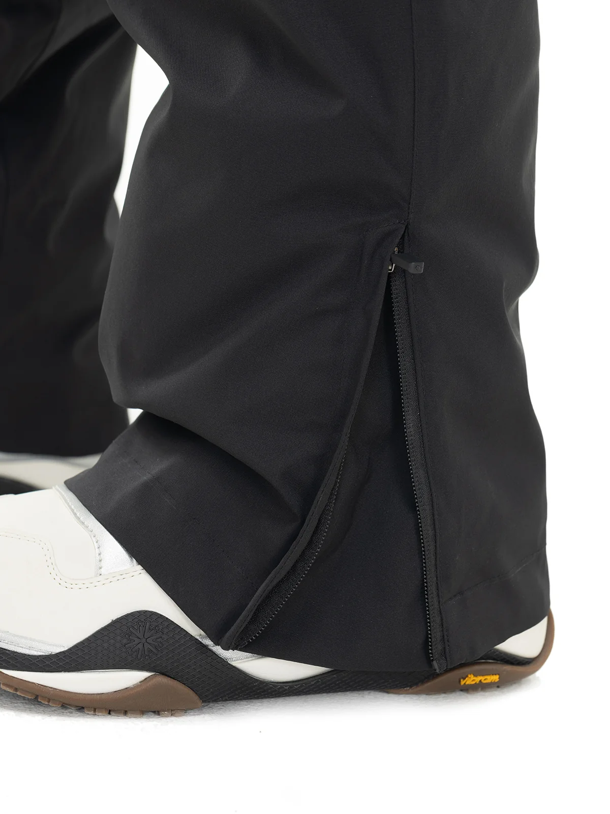 Women's Voyager 2L Knee-Padded Pants - Image 13